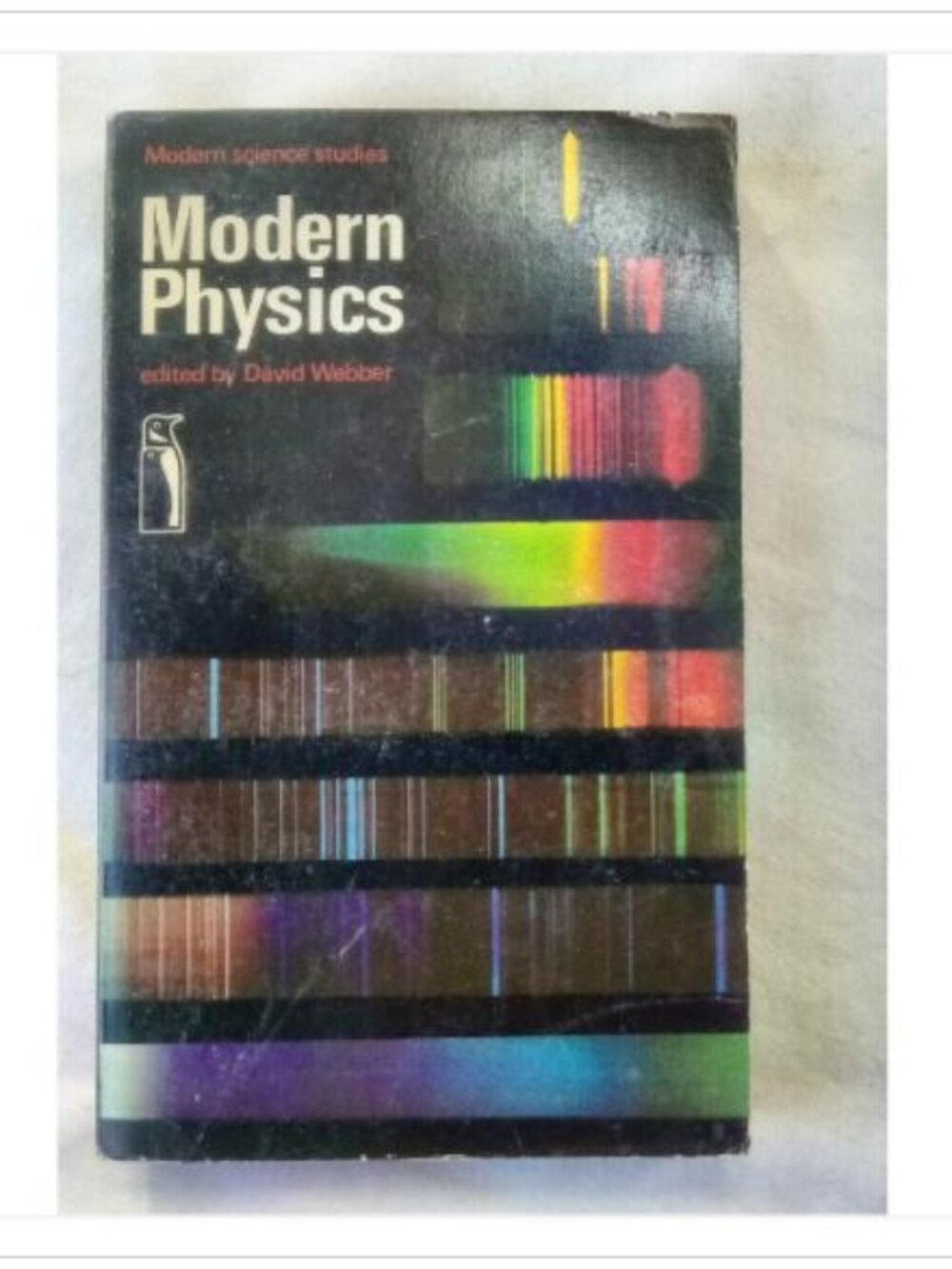 Modern Physics: Selected Readings David Webber 1971 First Edition Paperback
